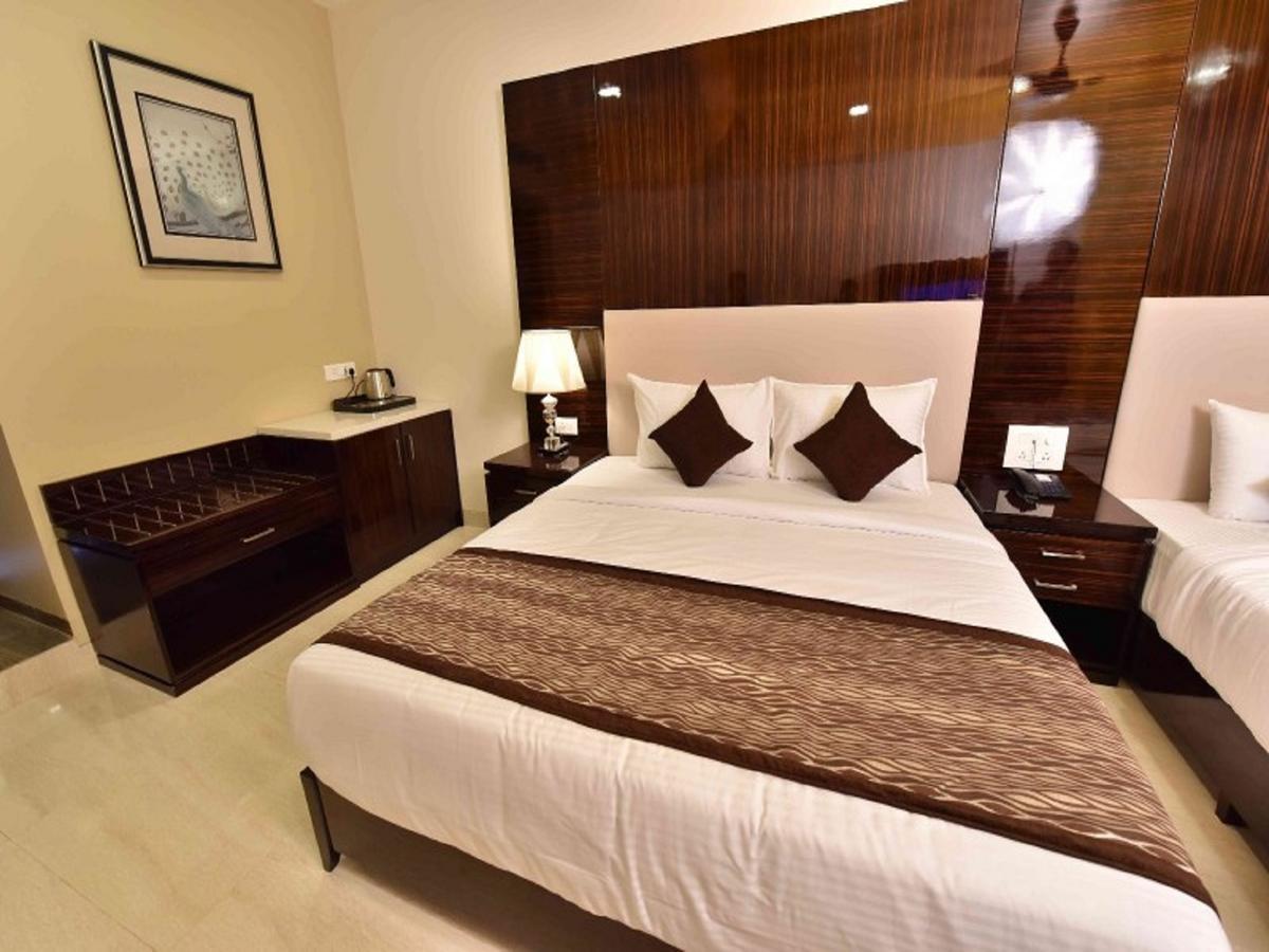 Hotel Calangute Central Exterior photo