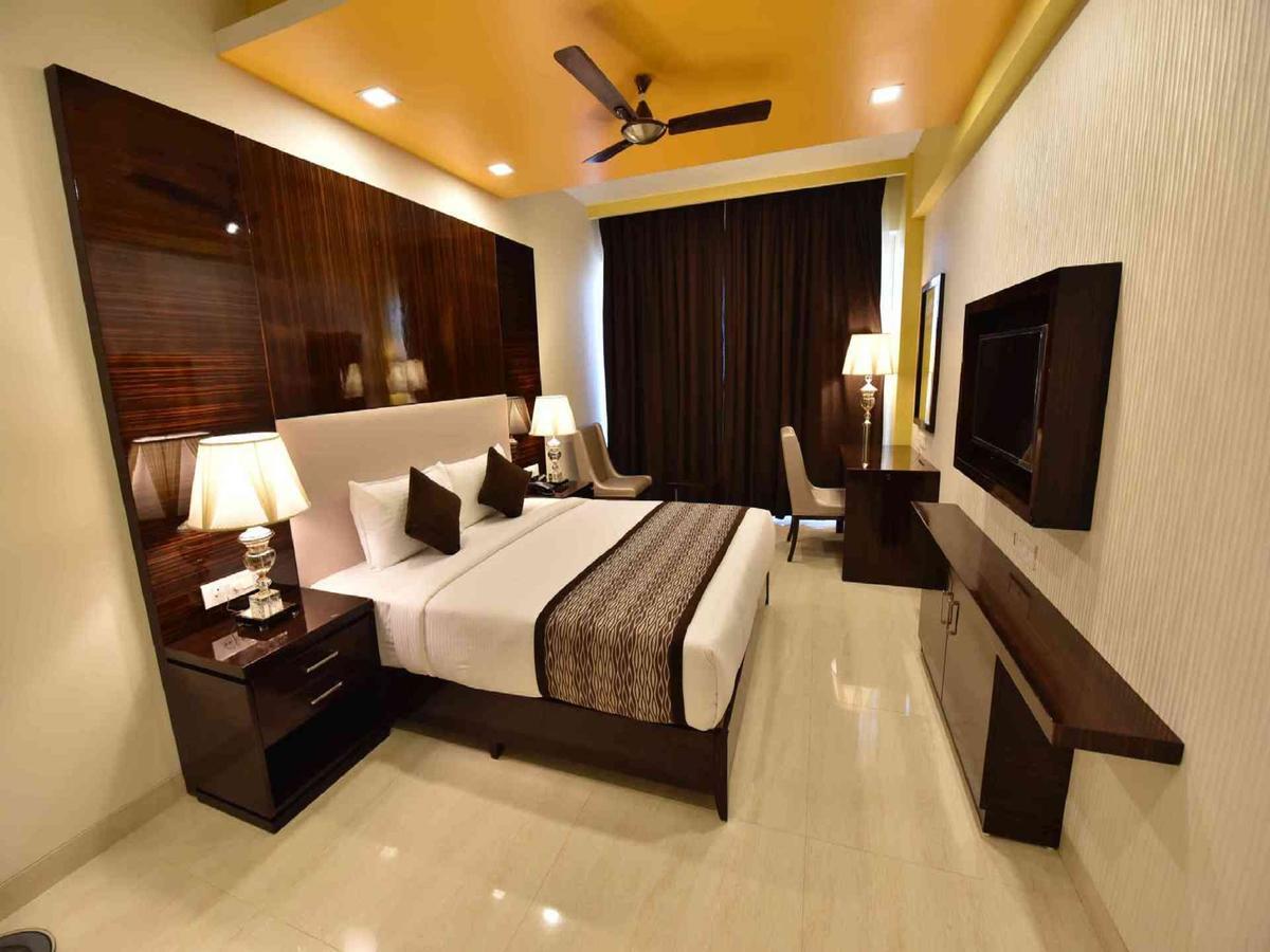 Hotel Calangute Central Exterior photo